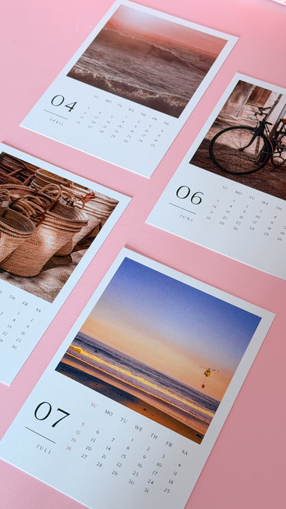 HANDMADE FOTOHALTER AUS HOLZ + EAT PRAY OH FUCK FOTOKALENDER 2026  - by Studio Soulwork