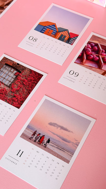 HANDMADE FOTOHALTER AUS HOLZ + EAT PRAY OH FUCK FOTOKALENDER 2026  - by Studio Soulwork