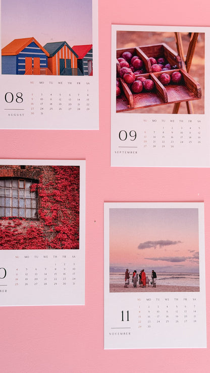 HANDMADE FOTOHALTER AUS HOLZ + EAT PRAY OH FUCK FOTOKALENDER 2026  - by Studio Soulwork